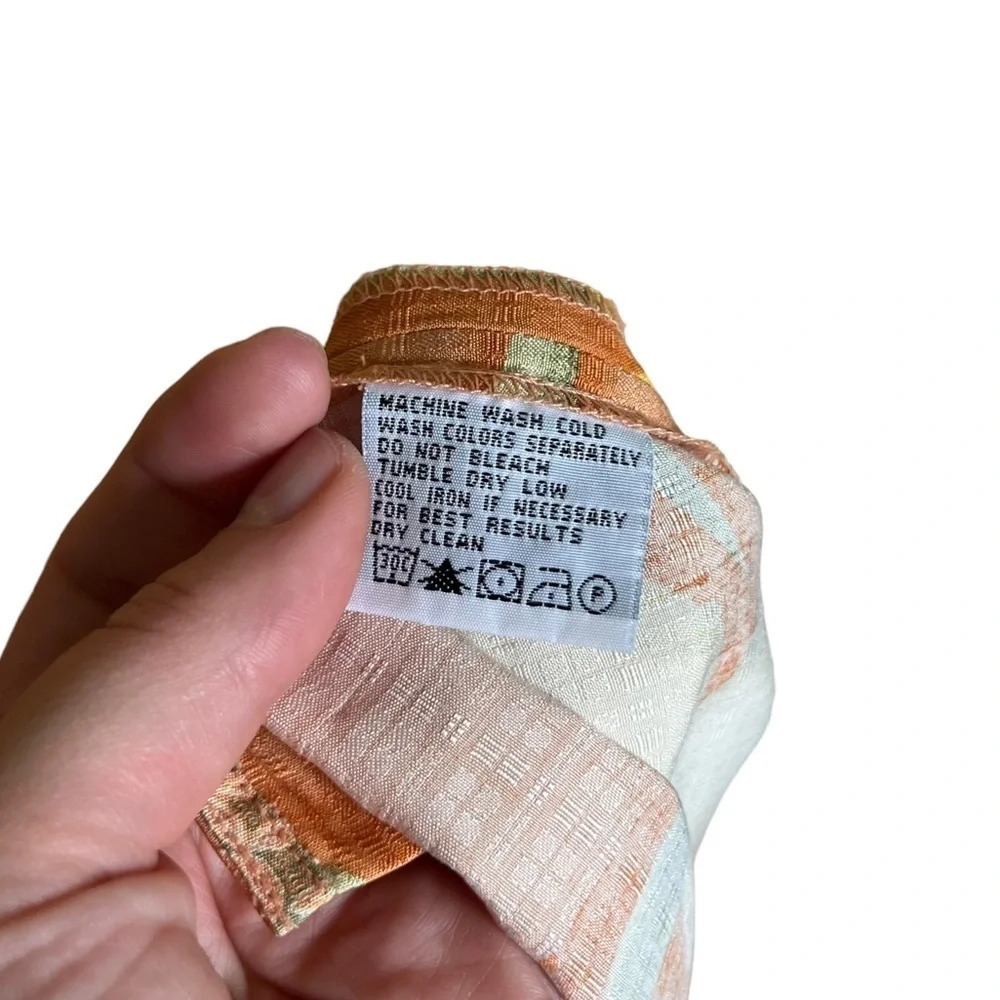 Tommy Bahama • Tropical Silk Button Down Short Sleeve - Picture 5 of 5